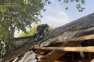 Горели сауна в десятиэтажке и здание открытым пламенем: как прошли сутки у одесских спасателей