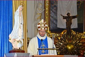 В Одессе икону Богородицы украсили короной, которую освятил Папа Римский