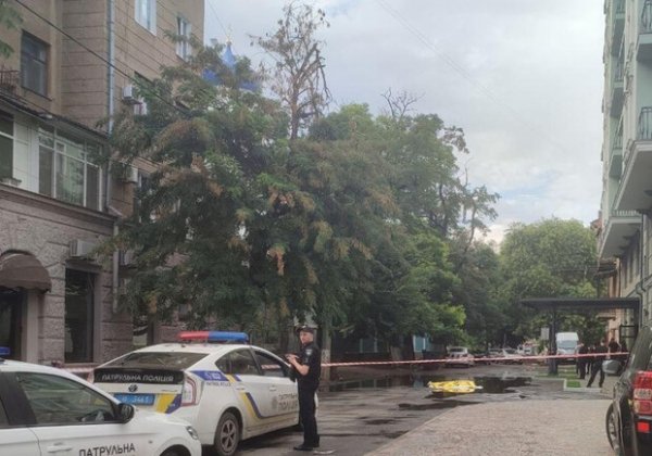 В центре Одессы нашли два трупа: один из мужчин выпрыгнул из окна
