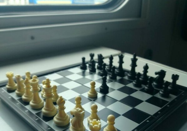 В некоторых поездах "Укрзалізниці" появились настольные игры
