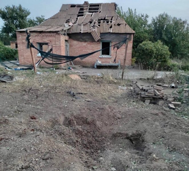 Російський ворог десять разів бив по Дніпропетровській області: постраждали два райони (фото)