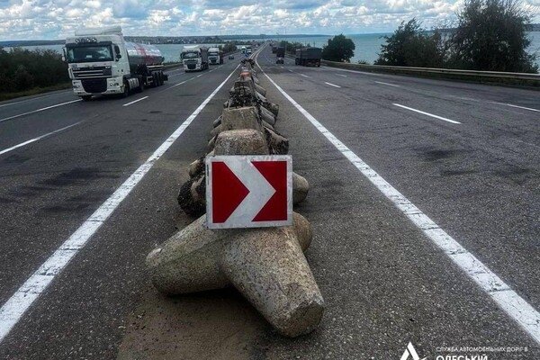 C дорог в Одесской области убирают ограничители, которые появились там из-за войны