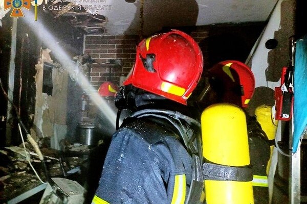 Пожары в ресторане и жилом доме: как прошли сутки у спасателей в Одессе