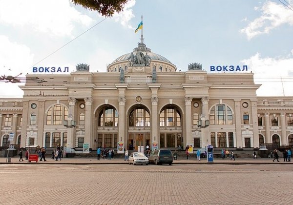Какие поезда ходят из Одессы 17 сентября