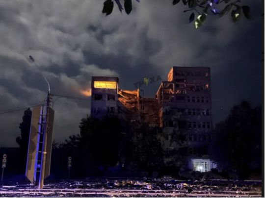 Ворог обстріляв Миколаївську та Дніпропетровську області: пошкоджено житлові будинки, газопроводи та лінії електропередач
