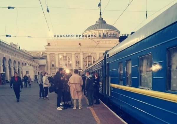 Поезд Ужгород-Одесса серьезно задерживается из-за затяжной воздушной тревоги