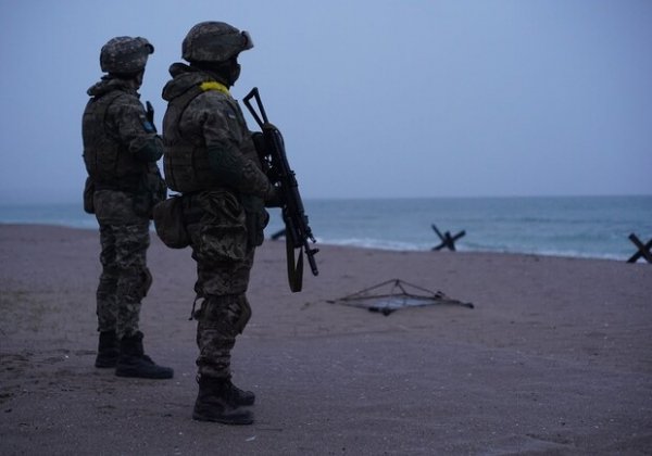 Длительная тревога и больше "Калибров" в море: как прошла ночь в Одессе и области сегодня