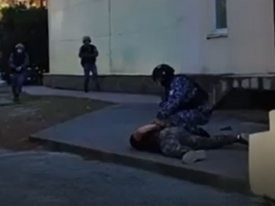 Бійці &laquo;Росгвардії&raquo; влаштували стрілянину та&nbsp;захват заручників у&nbsp;школі Геленджика на&nbsp;Кубані
