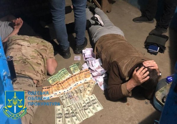 Переправляли в Молдову за 4000-6000 долларов: в Одесской области будут судить двух мужчин