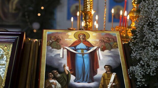 Дівчата зранку йшли у храм, щоб вимолити у Пресвятої Діви скорого заміжжя: обряди і традиції, пов’язані з Покровою