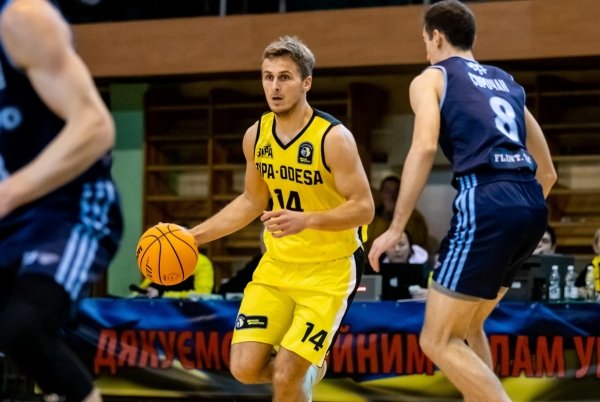 Баскетбол. «БІПА» у яскравому поєдинку обіграла «Дніпро» і здобула другу перемогу