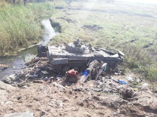 Окупантам не вдається прорватися на Донбасі: чергові спроби атакувати Бахмут, Майорськ та Соледар відбиті, — Генштаб