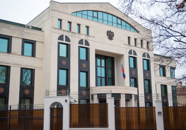 Молдова высылает одного из дипломатов РФ в ответ на падение на территории страны российской ракеты