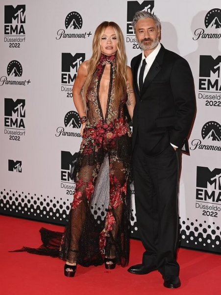 Європейська премія MTV: Тейлор Свіфт та Ріта Ора вразили шанувальників відвертими вбраннями
