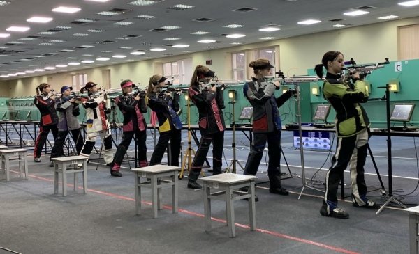 Кульова стрільба. Юні одеські спортсмени завоювали 4 золоті медалі на чемпіонаті України