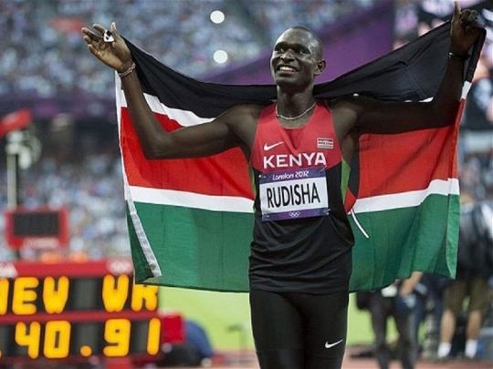Дворазовий олімпійський чемпіон вижив після падіння літака (фото)