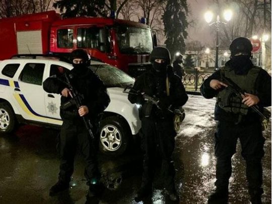 Комендантську годину ніхто не скасовував: як працюватиме метро в Києві у новорічну ніч