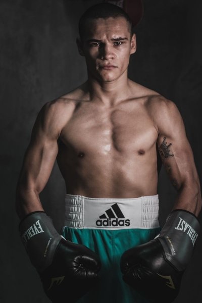 Непереможний український боксер підписав контракт на чемпіонський бій на знаменитому «Уемблі»: відомі суперник і дата
