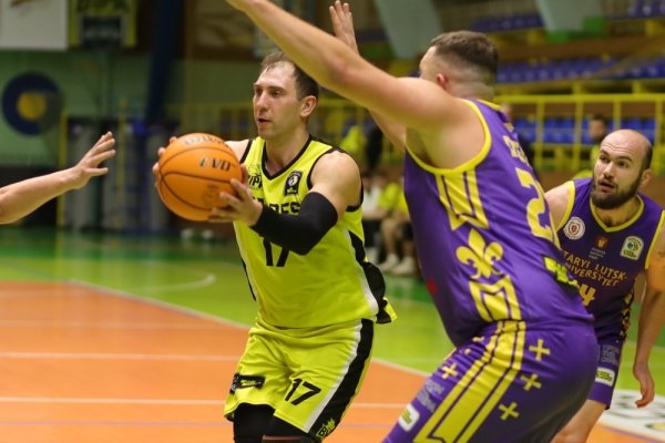 Баскетбол. «БІПА» втретє в сезоні здолала «Старий Луцьк»