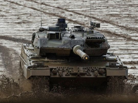 Шольця дотиснули: Україна отримає не лише німецькі танки Leopard-2, а й американські Abrams