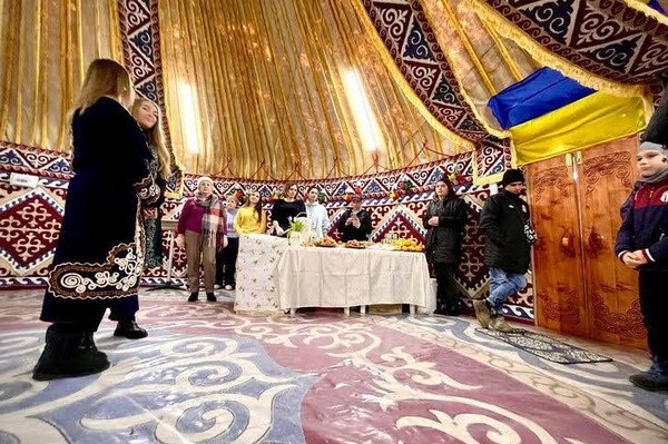 В парке Шевченко открылась "Юрта Несокрушимости"