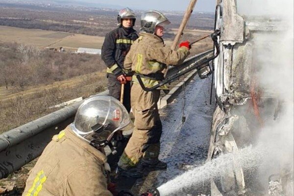 На трассе Одесса – Киев загорелась фура: подробности происшествия
