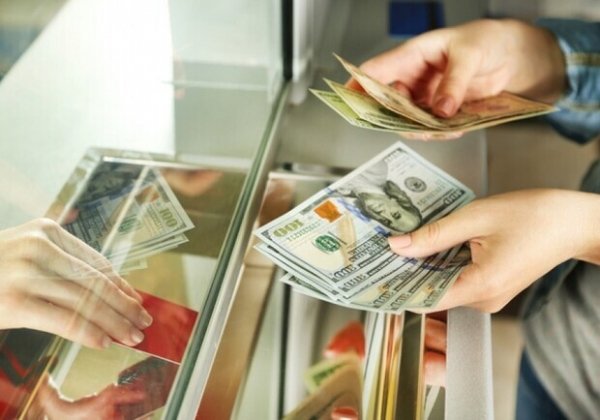 Курс валют в Украине 17 февраля 2023: сколько стоит доллар и евро