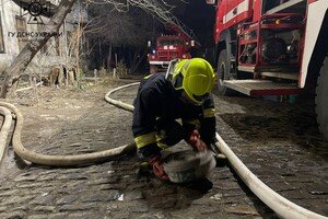 На Молдаванке загорелся двухэтажный дом: его тушили 35 спасателей