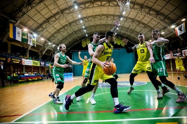 Баскетбол. «БІПА» розпочала бабл в Івано-Франківську поразкою від «Політехніки-Галичини»