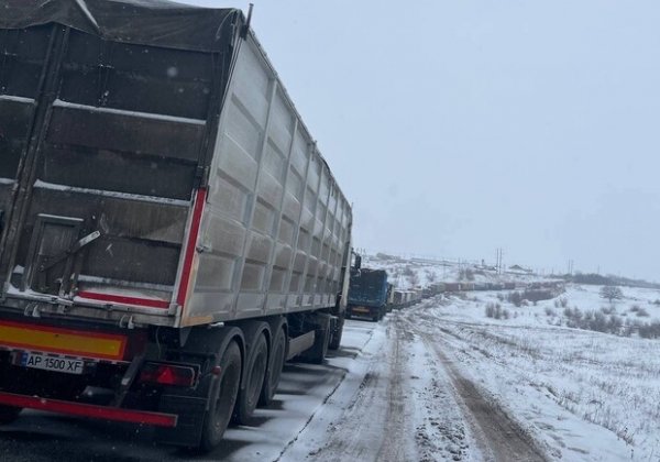На трассе на автодороге Одесса-Рени сложная ситуация из-за непогоды