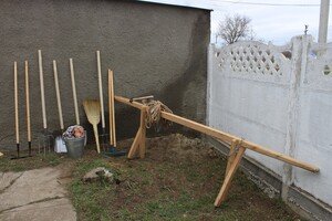 Необычный эксперимент: на кладбище в Одесской области будут бесплатно выдавать инвентарь для ухода за могилами