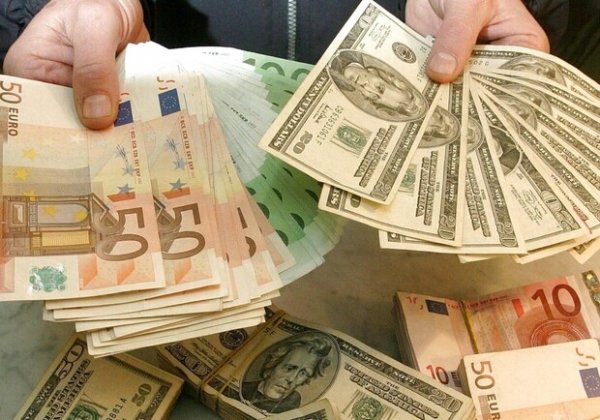 Курс валют в Украине 1 марта 2023: сколько стоит доллар и евро