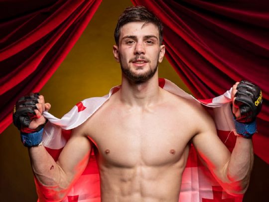 Чемпіона ММА, який підтримує Україну, заарештовано на батьківщині через його громадянську позицію
