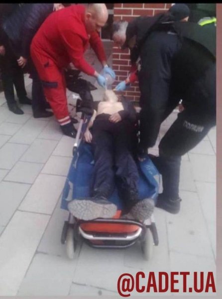 Курсант застрелився у львівському університеті внутрішніх справ: ЗМІ повідомили подробиці (фото)