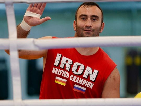 Російський боксер-чемпіон постраждав через «патріотизм»: днями він змінив громадянство
