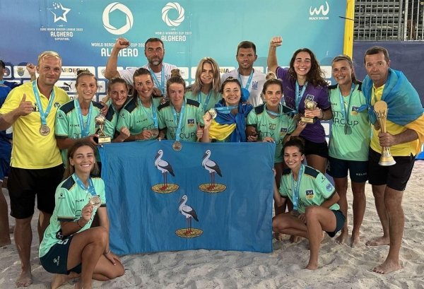 Пляжний футбол. Жіноча команда «Мрія-2006» з Одещини – клубний чемпіон світу
