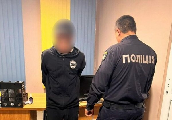 В Вилково мужчина порезал горло 13-летнему мальчику и чуть не убил его