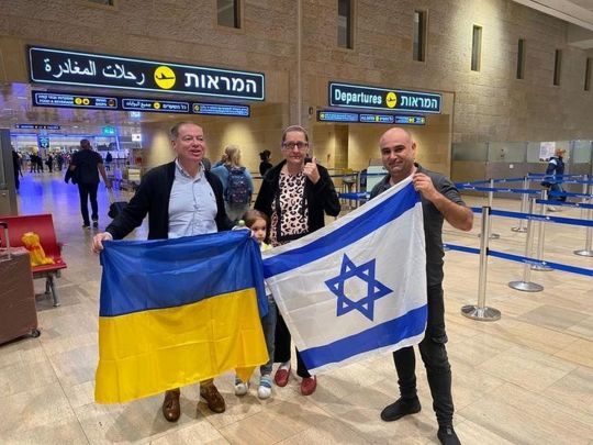 У Румунію з Ізраїлю евакуйовано ще 155 громадян України, в основному — жінки та діти, — посольство