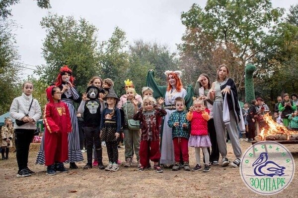 Тыквофест в зоопарке и шабаш в центре: как одесситы отметили Хэллоуин 