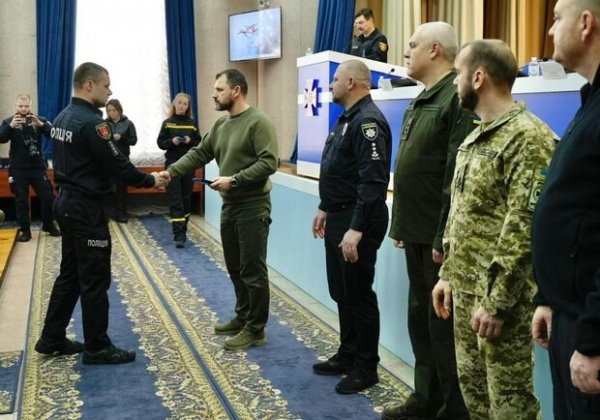 В Одессе наградили подразделения МВД, которые ликвидировали последствия непогоды