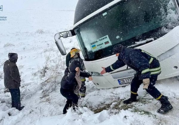 В Одесской области закрыли для движения уже три трассы