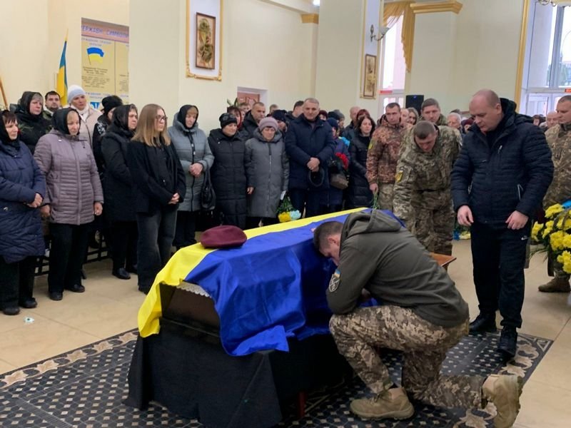 «Був ідеальним сином, чоловіком, батьком»: за Україну загинув офіцер зі Славути