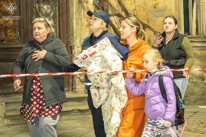 Пострадали более двух десятков авто и 20 домов: как выглядит центр Одессы после удара ракетами 