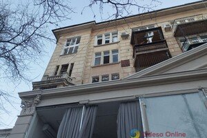 Пострадали более двух десятков авто и 20 домов: как выглядит центр Одессы после удара ракетами 