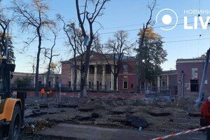 Пострадали более двух десятков авто и 20 домов: как выглядит центр Одессы после удара ракетами 