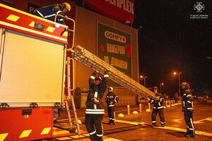 В Одессе горел торговый центр "Ривьера"