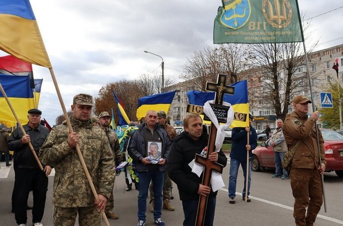 Зв’язок з ним обірвався у лютому: біля Волновахи загинув вчитель з Черкащини