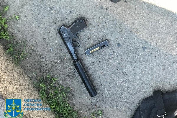 Банду, которая нападала на банки и инкассаторов в Одессе, приговорили