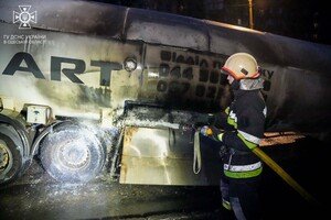 В Одессе горел и мог взорваться газовоз: подробности