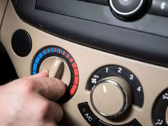Чому не потрібно довго прогрівати двигун автомобіля взимку і як правильно це робити